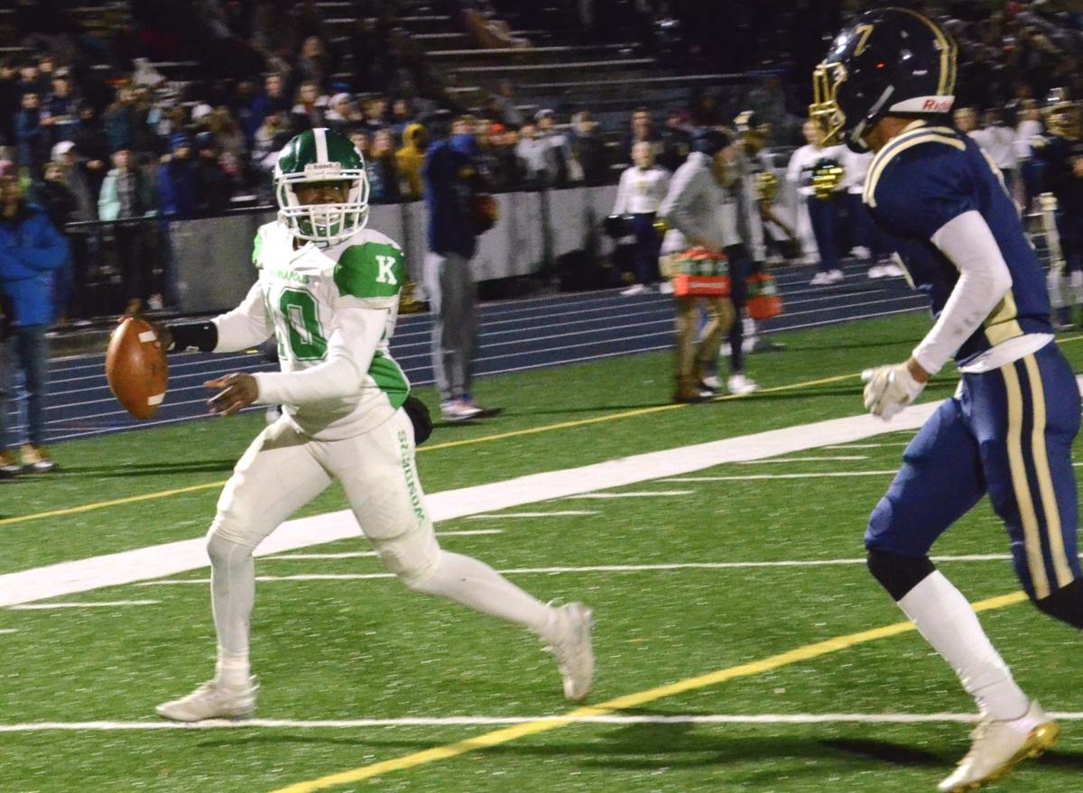 High School Football Bennett S Big Night Helps Wonders Survive