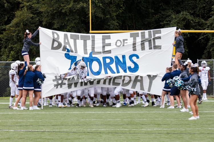 The Ragin' Bulls come from behind in the Battle of the Horns to defeat the Vikings 27-20.