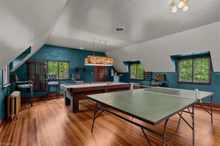 Carlson14pooltable.jpg