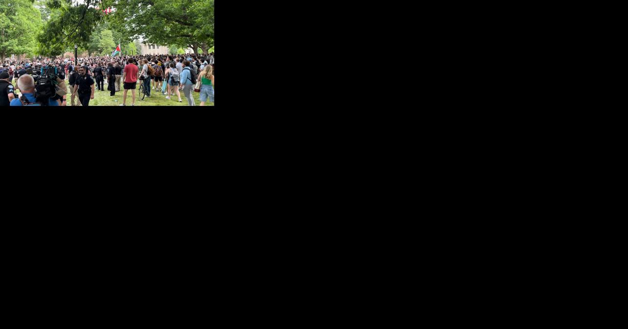 UNC senior from Concord helped defend the American flag from protesters - Vimarsana News