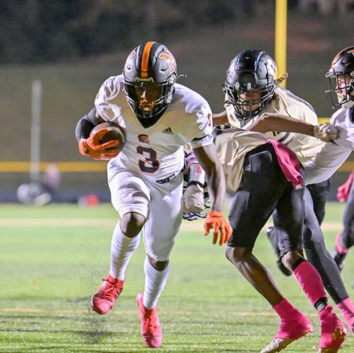 The Spiders suffer a heartbreaking 26-22 loss to the Trojans