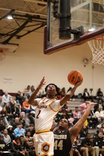 Concord gets 72-64 win over Robinson in the SPC