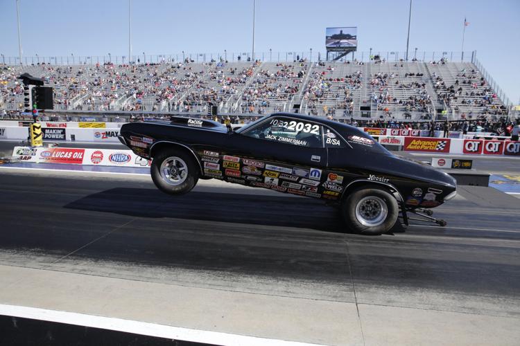 It's Sunday final eliminations at the 2018 NHRA 4-Wide Nationals!