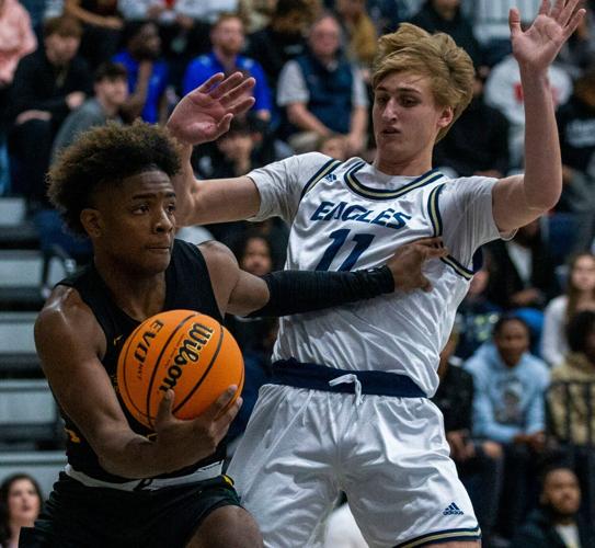 030123-cit-sports-eagleboysp2