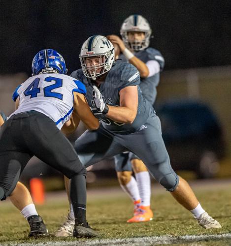 Hickory Ridge defeated Mooresville 45-19.