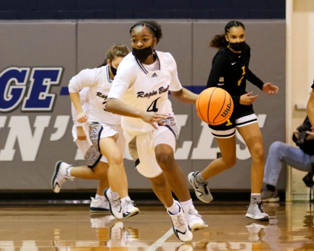 Girls Basketball-23.jpg