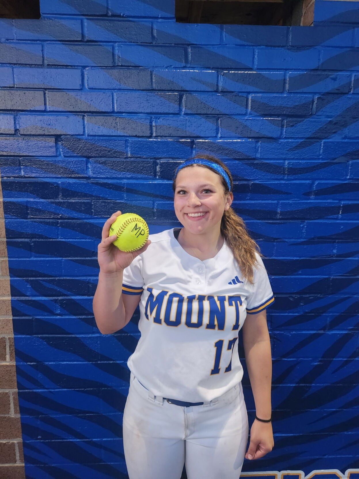 Ava Mergen homers and shutouts