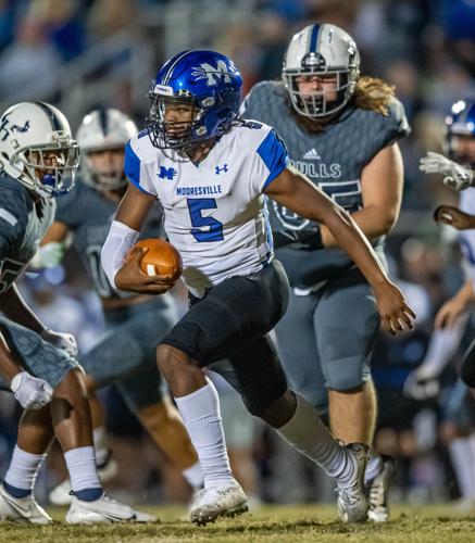 Hickory Ridge defeated Mooresville 45-19.