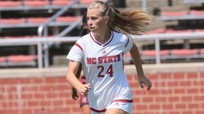 11-18 VON KLAHR PHOTO