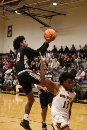 Concord gets 72-64 win over Robinson in the SPC