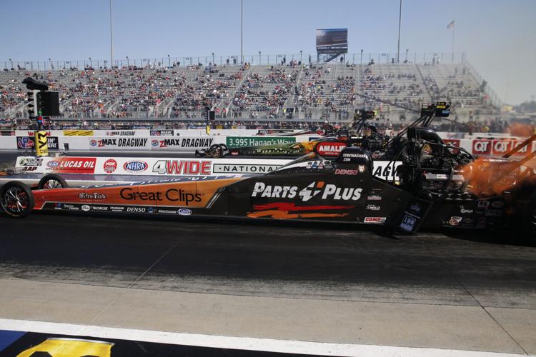 It's Sunday final eliminations at the 2018 NHRA 4-Wide Nationals!