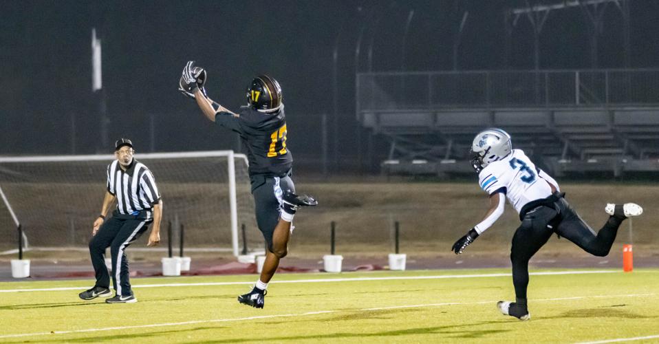 Bulldogs beat the Grizzlies in the third round of the 2025 NCHSAA Football Championship playoff game 41 - 33.