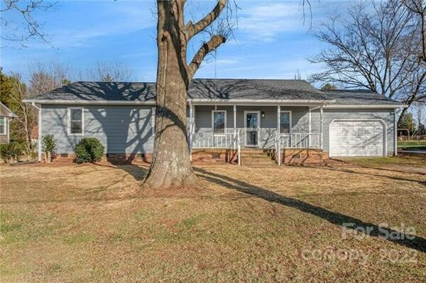 3 Bedroom Home in Huntersville - $382,000