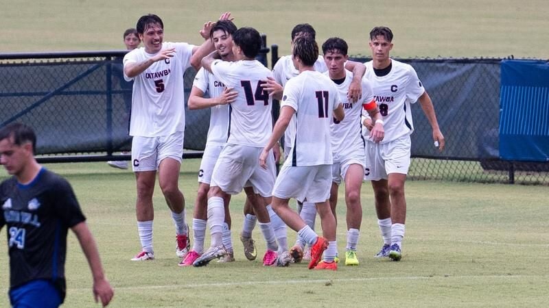 Men’s Soccer Shuts Out Mars Hill, Wins Fourth Straight Match
