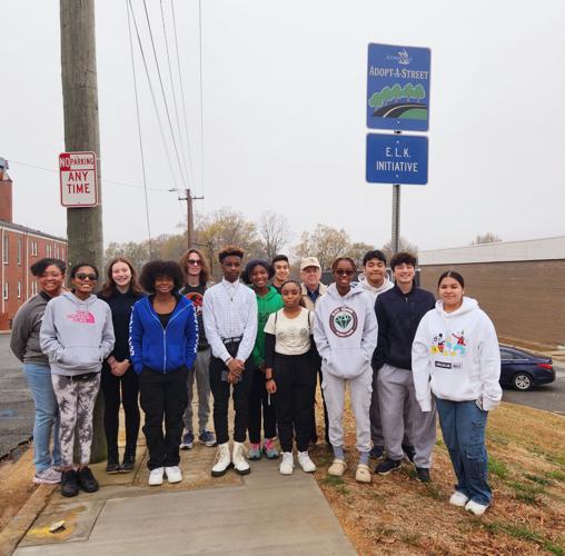 A.L. Brown volunteers