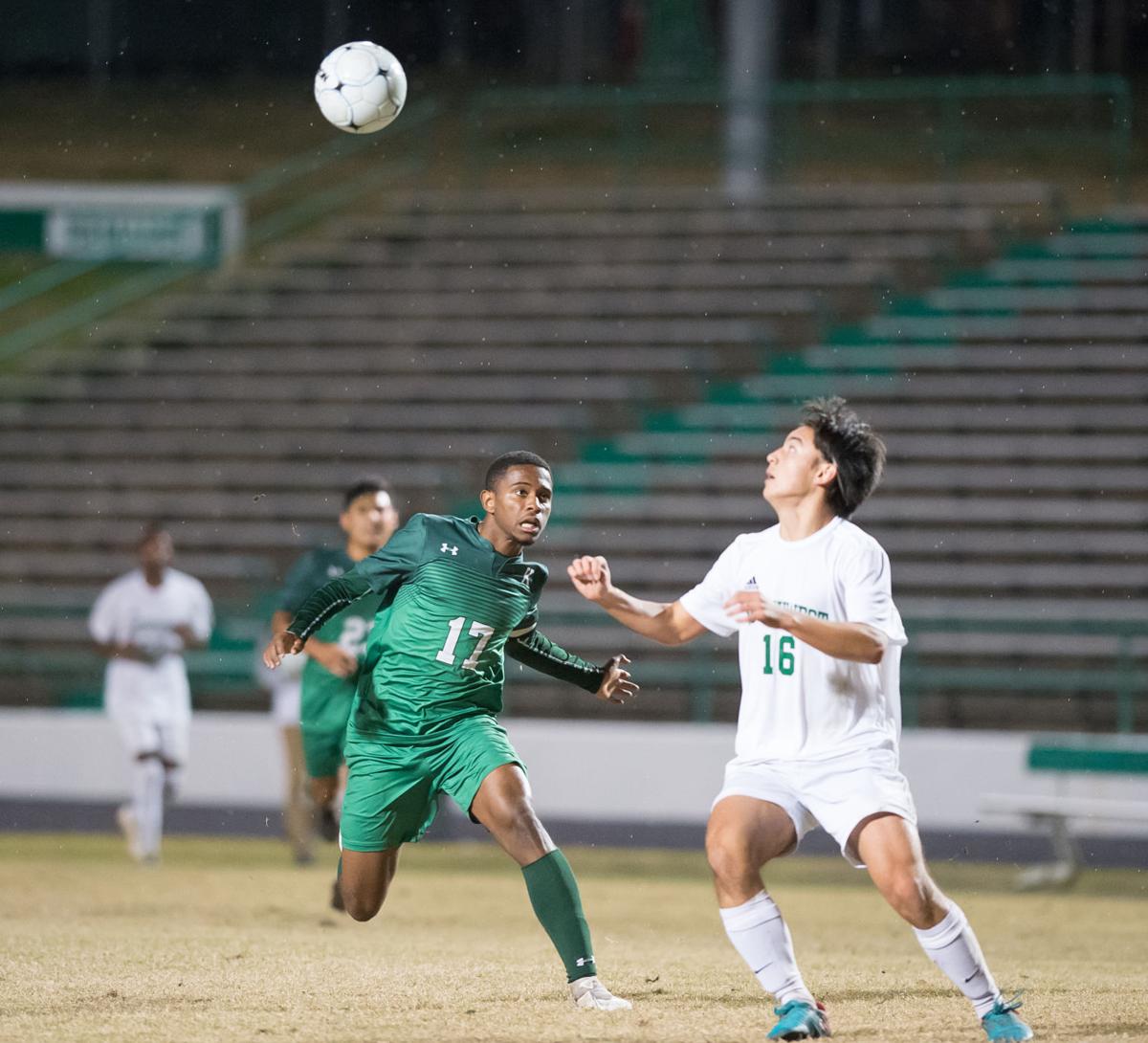 Boys Soccer Wonders Historic Season Continues With Shutout Of