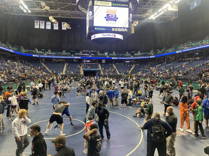 02-20 WRESTLING