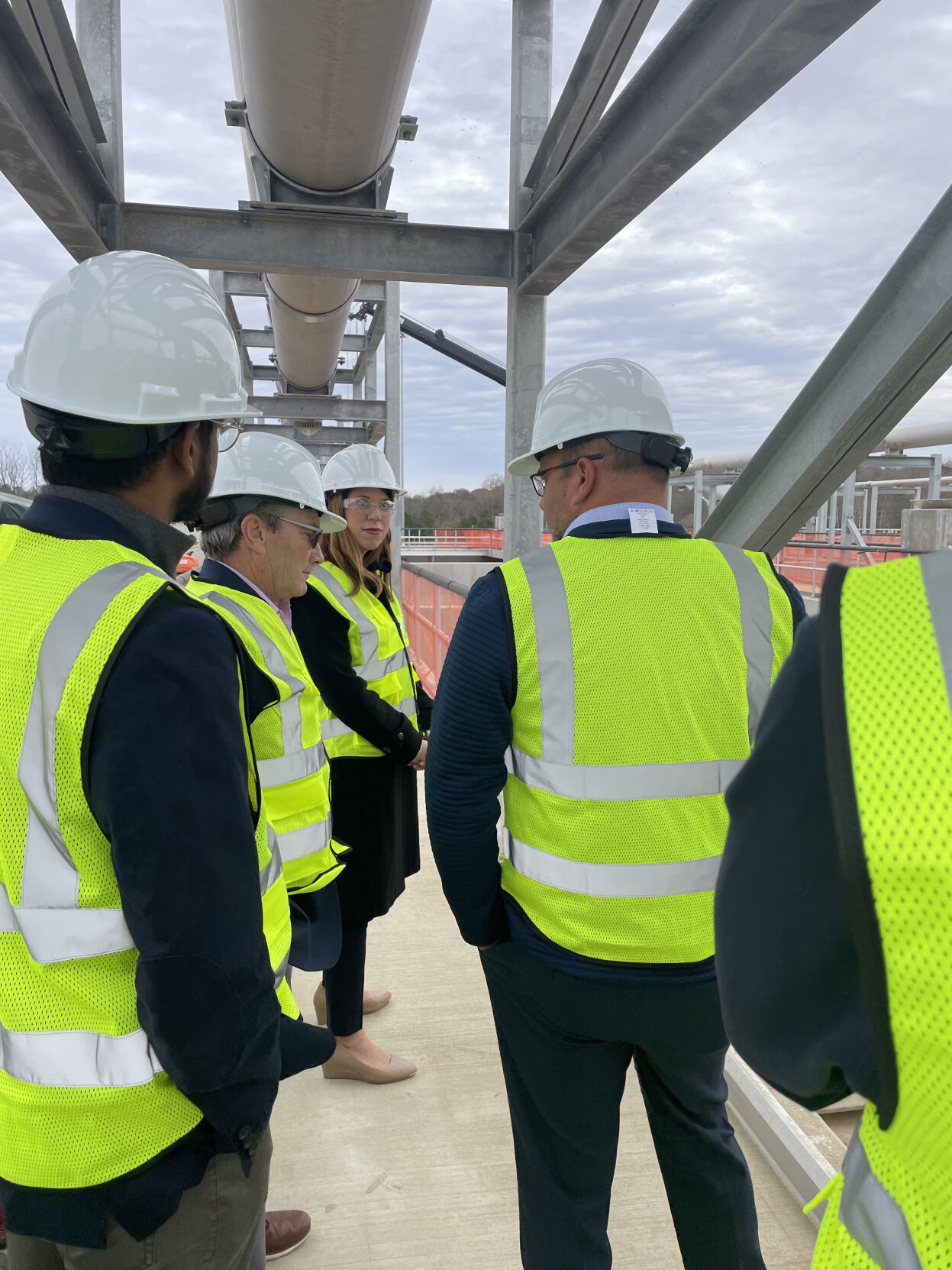 Senator and secretary tour