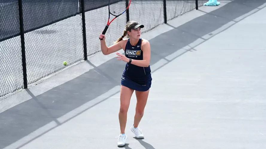 Bushnell and Kostic Secure Wins at ITA Carolina Regional