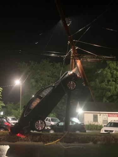 071222-mnh-news-dwipole-p2