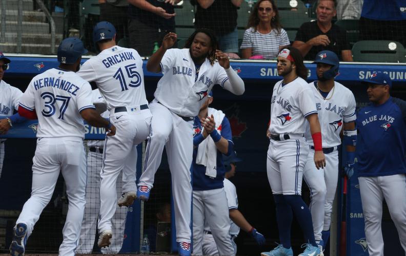 Toronto Blue Jays defeat Texas Rangers 10-0
