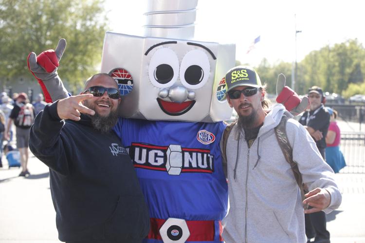 It's Sunday final eliminations at the 2018 NHRA 4-Wide Nationals!