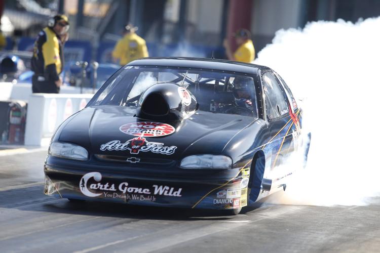 It's Sunday final eliminations at the 2018 NHRA 4-Wide Nationals!