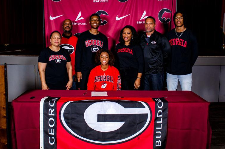 12-09 REIGAN RICHARDSON signing