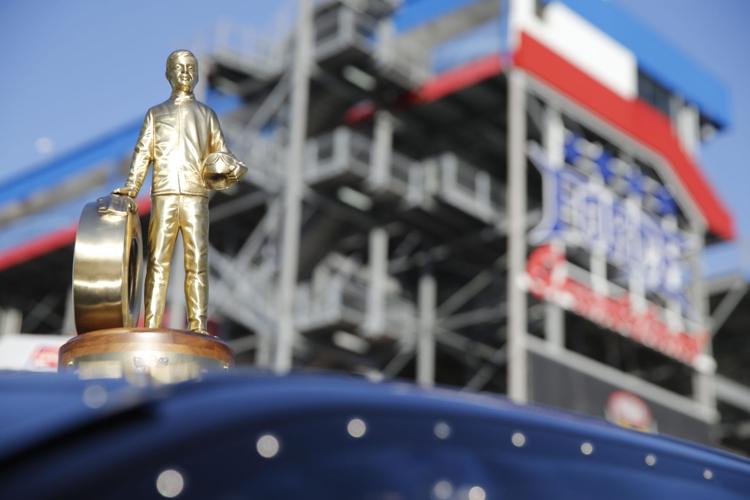 It's Sunday final eliminations at the 2018 NHRA 4-Wide Nationals!