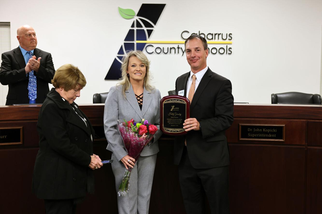 Cabarrus School Board new members, chooses leadership