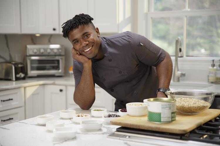 DeliciouslyHealthy Granola_PW4A9962.jpg