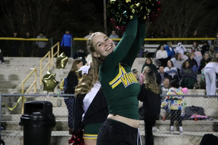 Junior Éva Astrike cheers on the Vikings