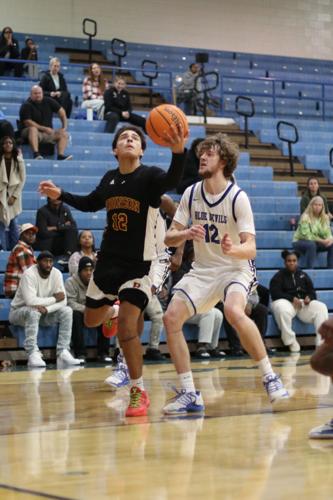 C.J. Miranda Gets to the Hoop