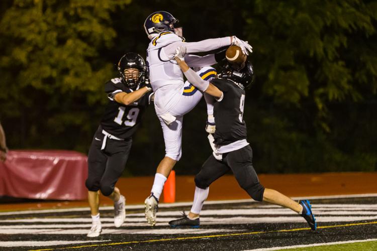 The Cabarrus Warriors (Cannon School / Concord First Assembly) defeat the North Raleigh Christian Academy Knights 21-14 on Friday Night.