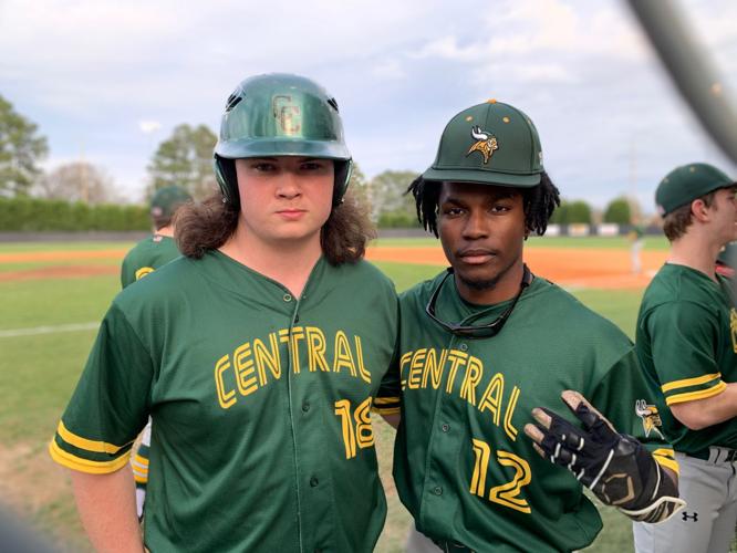 06-12 CHRISTIAN THOMAS PHOTO 2.jpg