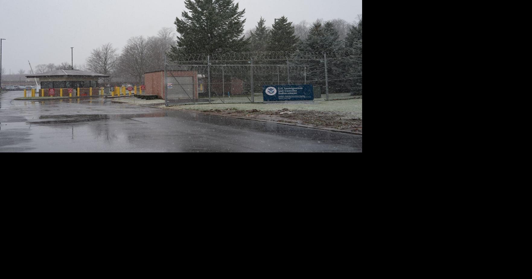 'It's cruel': Advocates blast ICE for banning book deliveries to Batavia detention center