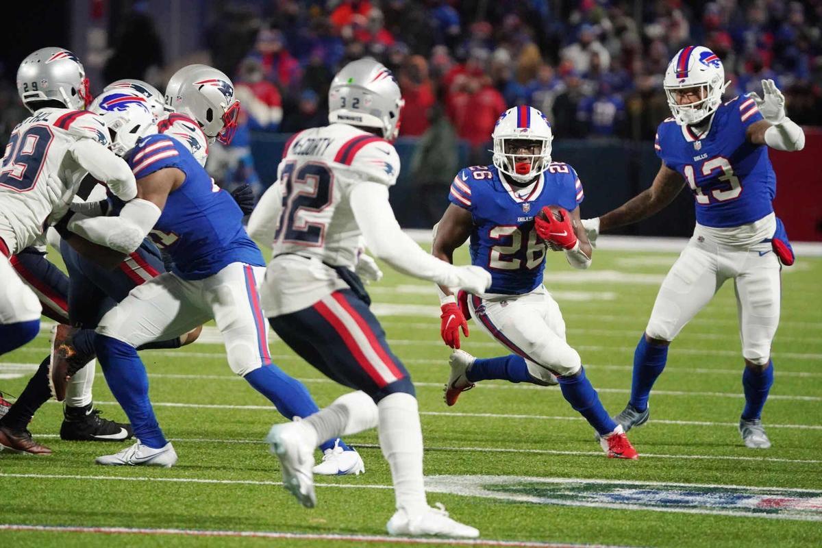 Bills Patriots playoffs fourth (copy)