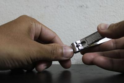 mayo-fingernails-20210610