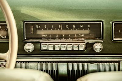 BIZ-AUTO-AM-RADIO-DMT
