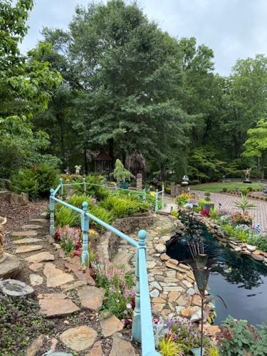 Tucker Gardens Tour