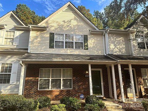 2 Bedroom Home In Charlotte - $1,595