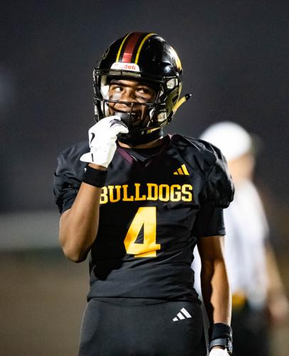 Bulldogs beat the Grizzlies in the third round of the 2025 NCHSAA Football Championship playoff game 41 - 33.