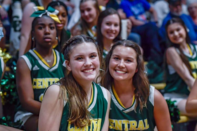 The Vikings squeaked by the Spiders 81-70.