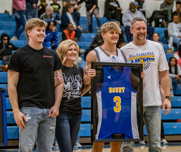 The Bulldogs  roll past the Tigers 82-45.