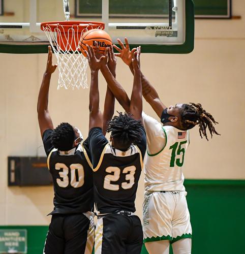 The Wonders defeated the cross county rival Spiders 66-48.