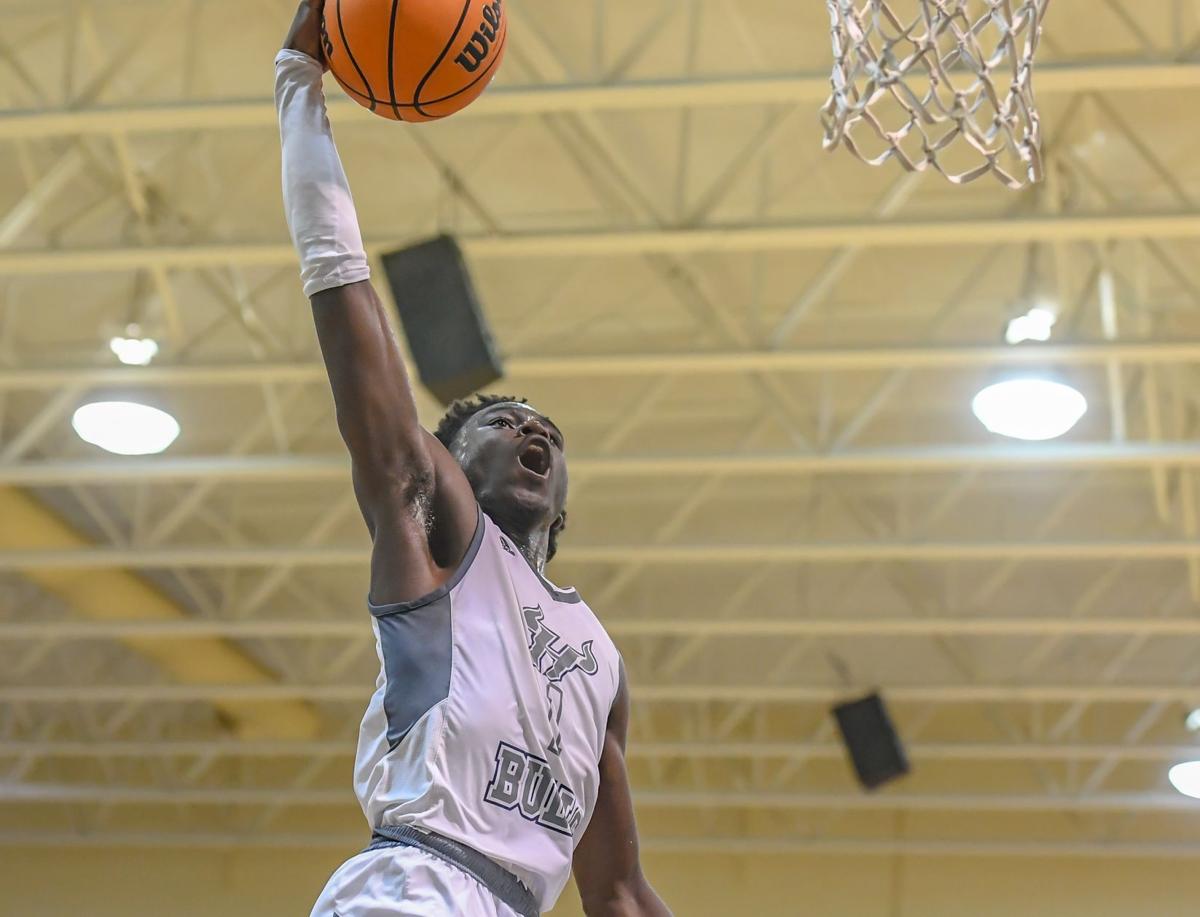 Boys Basketball Lubamba S Steal Slam Seal Ragin Bulls Comeback