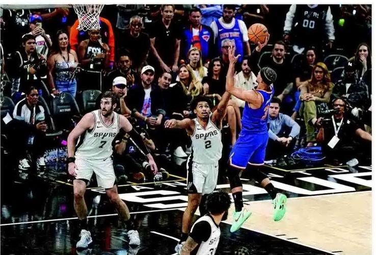 Knicks snap 53-year title drought