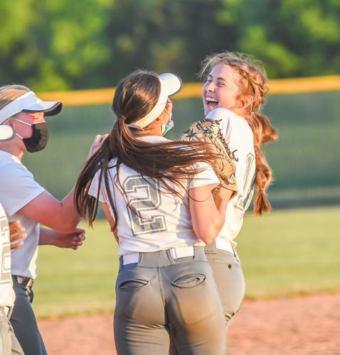 Hickory Ridge defeated Porter Ridge 3-0.