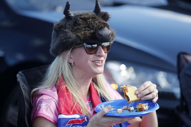 SPORTS CHARGERS AT BILLS