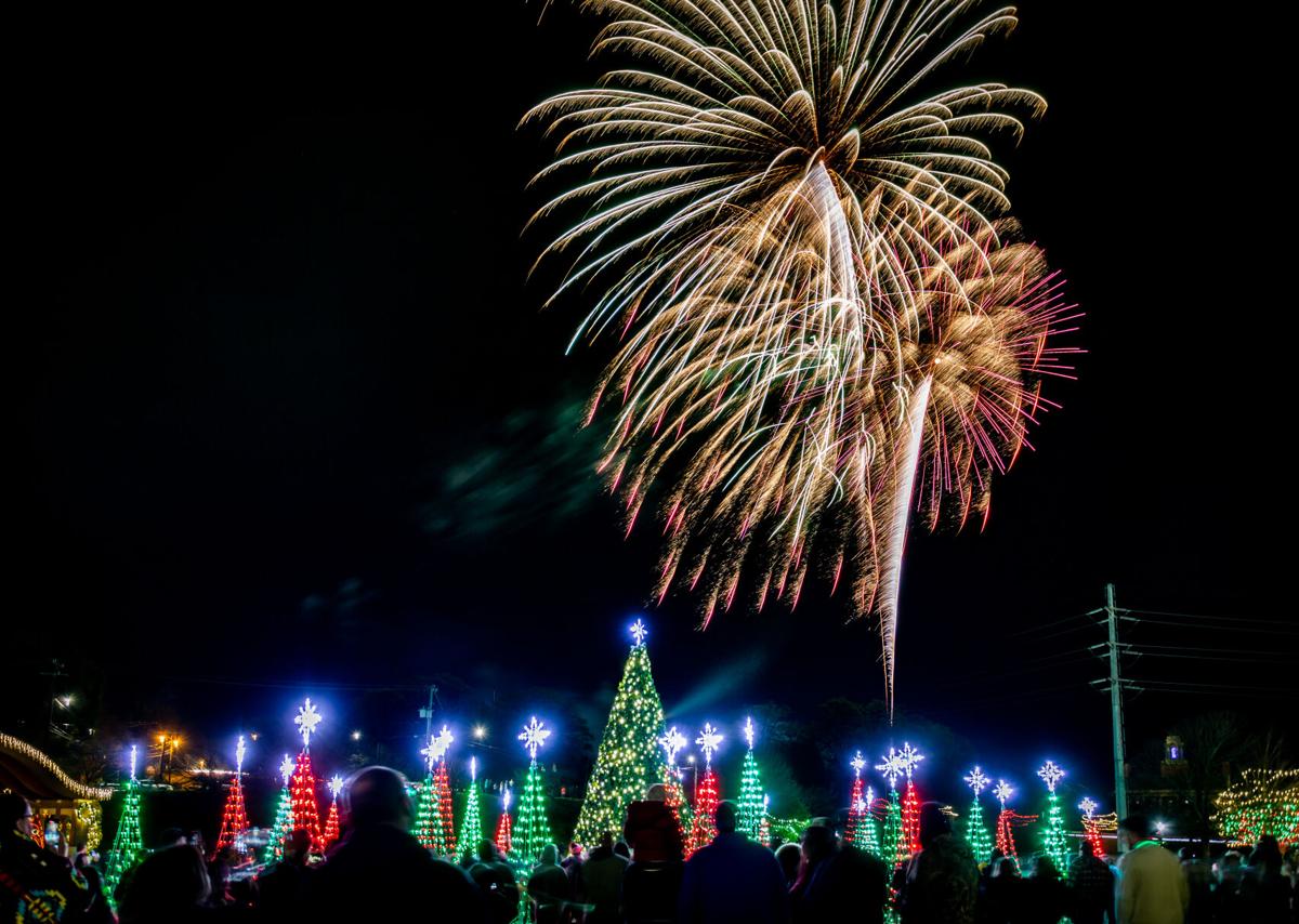 Kannapolis tree lighting